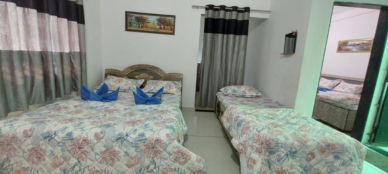 Garudeshwar Jai Swaminarayan Delux Homestay מראה חיצוני תמונה