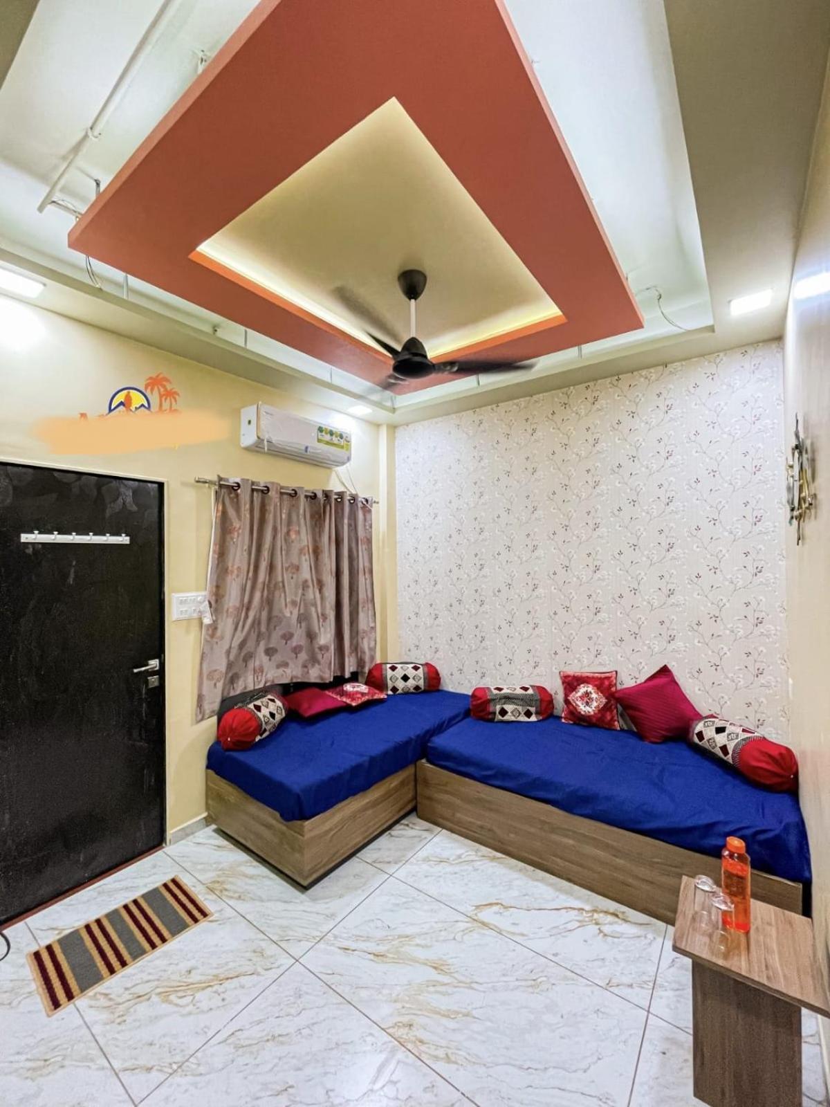 Garudeshwar Jai Swaminarayan Delux Homestay מראה חיצוני תמונה