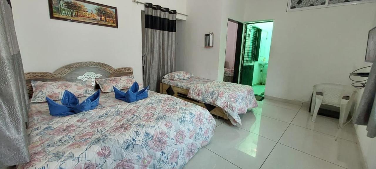 Garudeshwar Jai Swaminarayan Delux Homestay מראה חיצוני תמונה